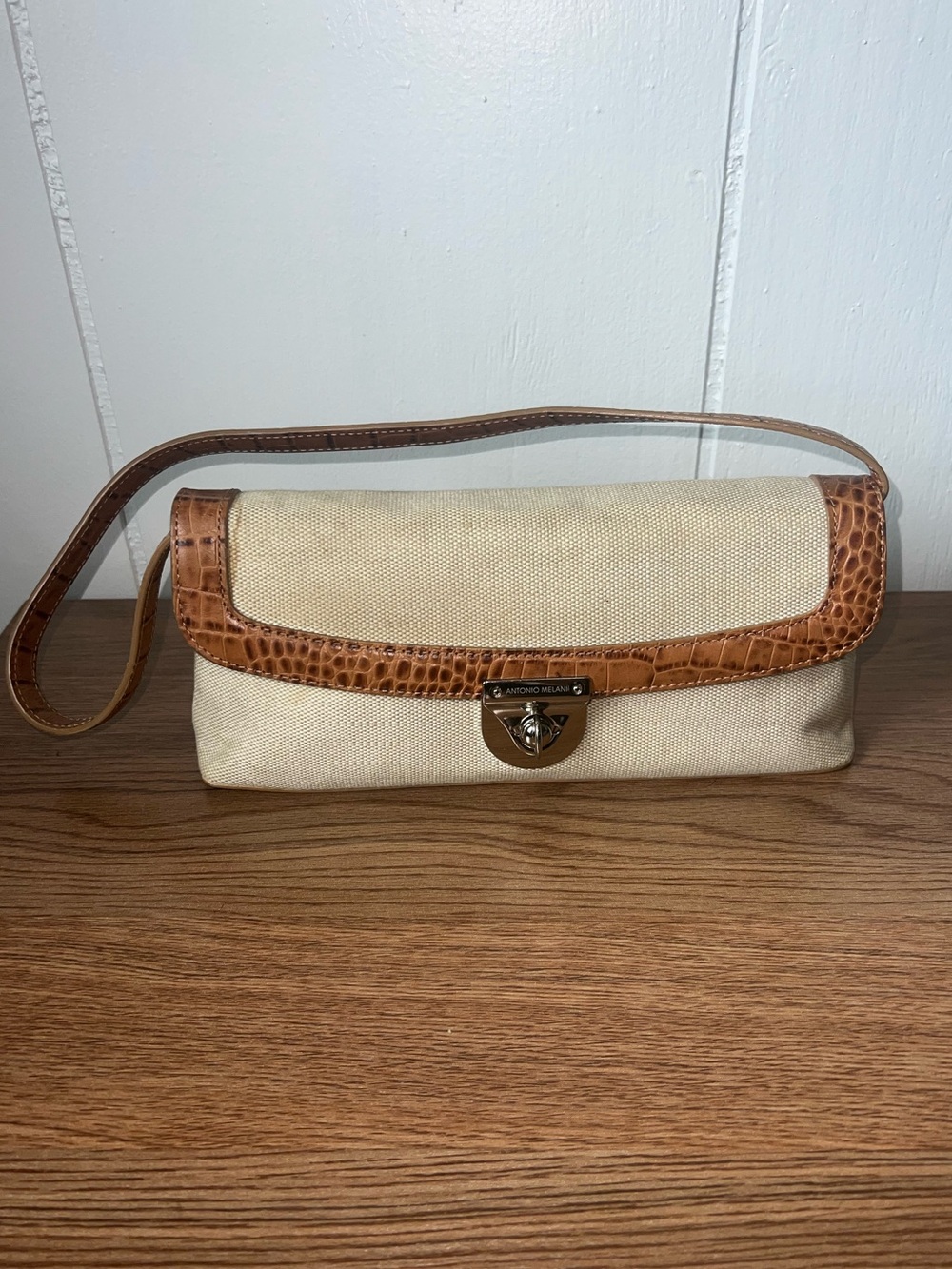 Antonio Melani Beige Canvas Brown Leather Turn Lock Shoulder Bag Purse - Picture 4 of 7